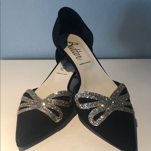 Anthropologie Butter shoes, black kitten heel.